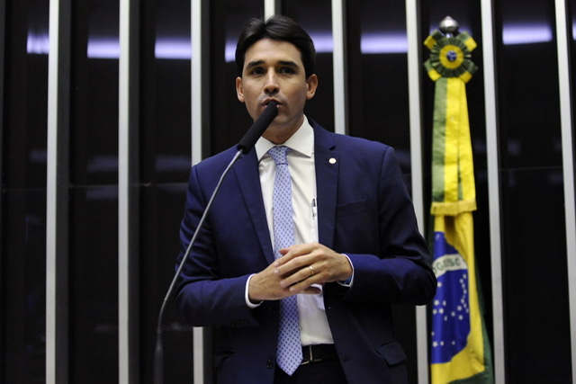 Silvio destina mais de R$40 mi em emendas nas áreas de saúde e infraestrutura