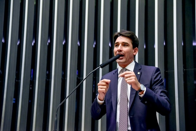 Silvio Costa filho endurece o tom contra Humberto Costa