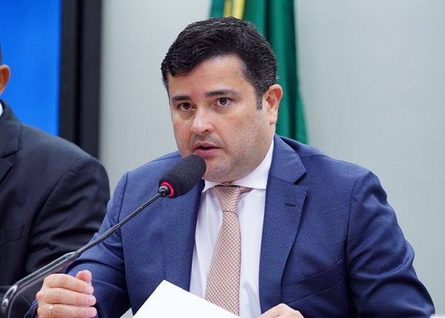 Eduardo da Fonte quer seguro e assistência médica para trabalhadores de aplicativos