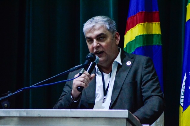 Silvio Nascimento comanda cerimônia de evento em apoio ao partido de Bolsonaro