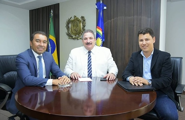 Edilson Tavares é recebido por presidente da Alepe