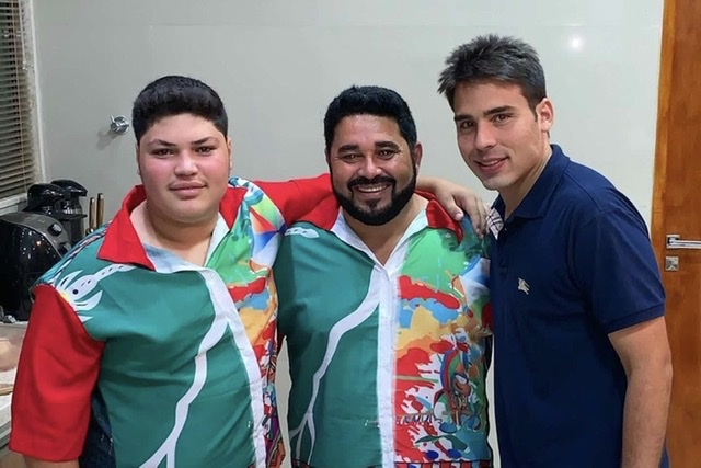 João Paulo Costa marca presença em Baile Municipal de Belo Jardim