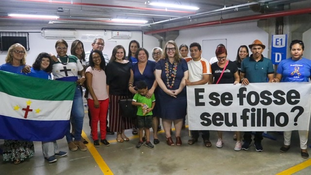 Marília se reúne com mães de crianças e adolescentes com necessidades especiais