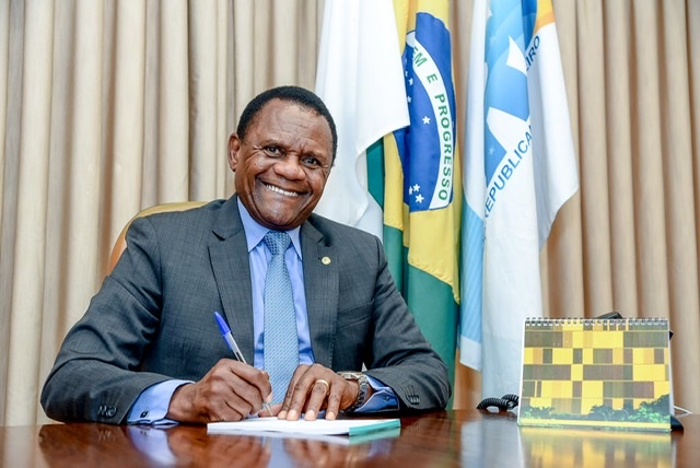 Atuação parlamentar de Ossesio Silva é destaque em lista da CNM