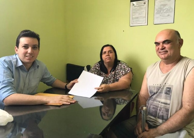 Com ofício em Braille, Raffiê solicita sugestões da ACACE voltadas para a comunidade