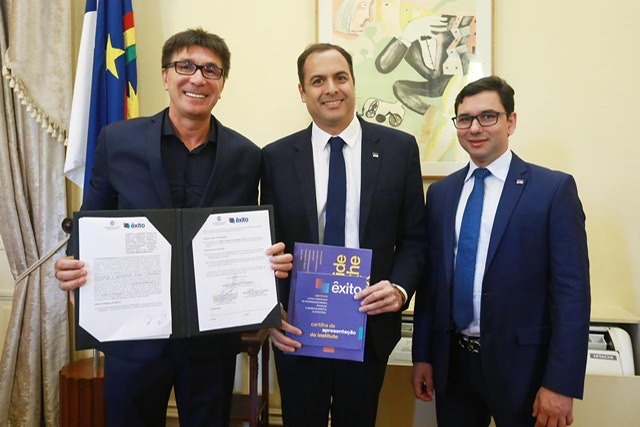 Governo firma parceria com instituto para auxiliar empreendedores pernambucanos
