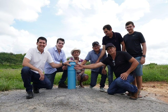 Antonio Coelho visita trabalhadores rurais em Petrolina