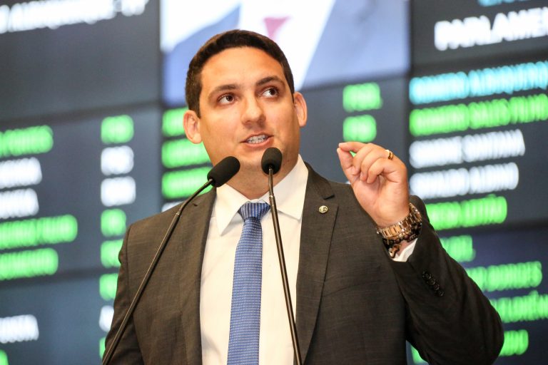 Projeto de Romero visa endurecimento de penas para crimes contra animais