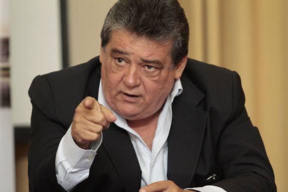 Silvio Costa acusa Anderson Ferreira de gastar fortuna em seu gabinete