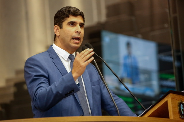 Projeto sobre tornozeleiras eletrônicas é aprovado na Alepe