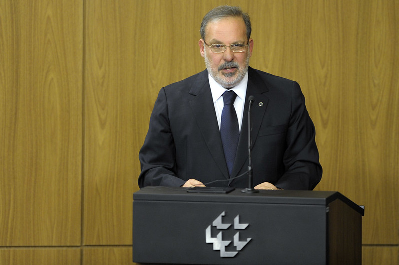 Armando Monteiro Neto defende adiamento das eleições deste ano