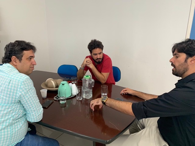 Comissão da Câmara de Caruaru se reúne com Compesa para garantir abastecimento diante do coronavírus