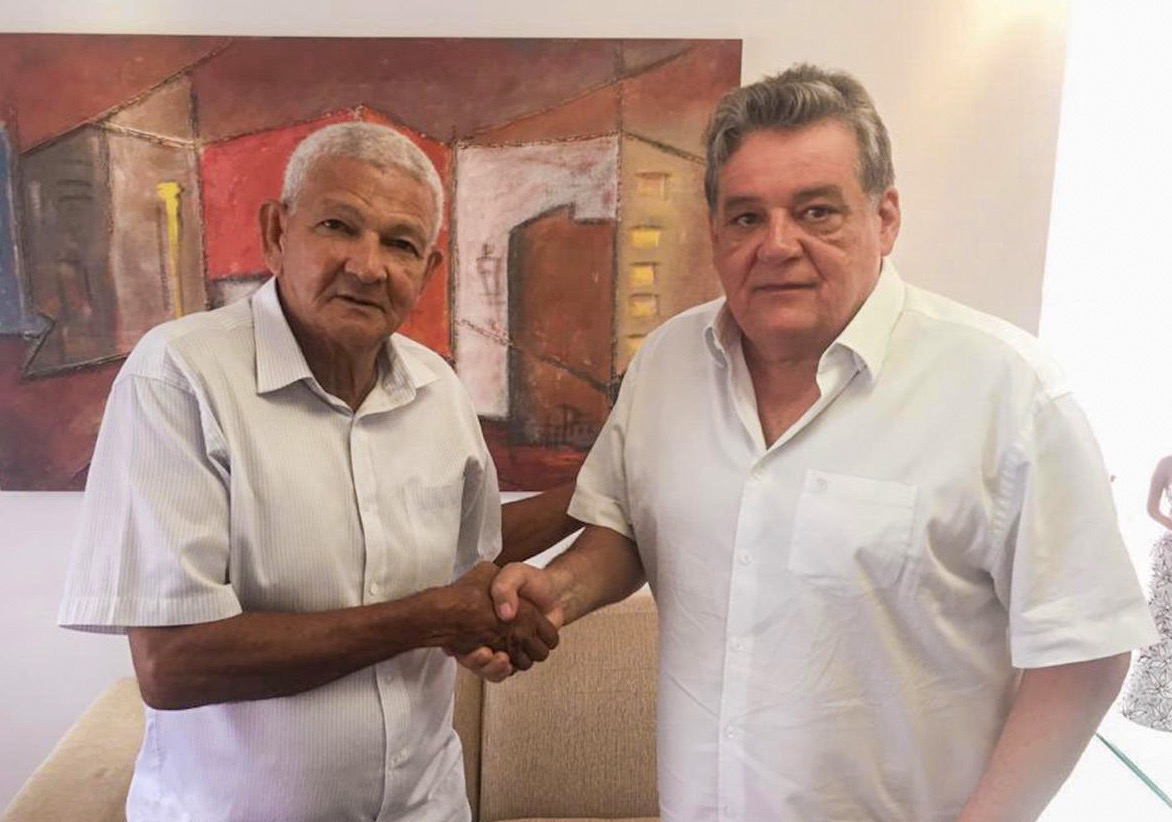 Neco e Silvio formalizam acordo para 2º turno em Jaboatão