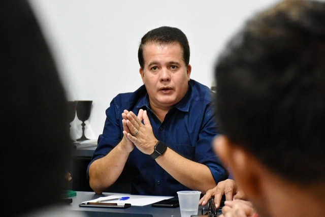 Edson Vieira anuncia suspensão do São João em Santa Cruz do Capibaribe