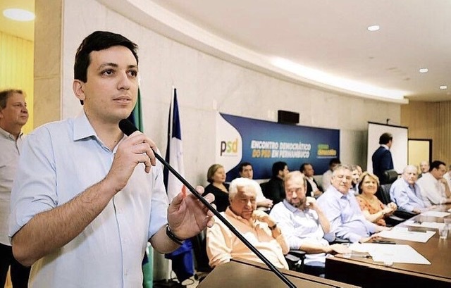 Raffiê muda de idade e traz na prática a mudança geracional na política