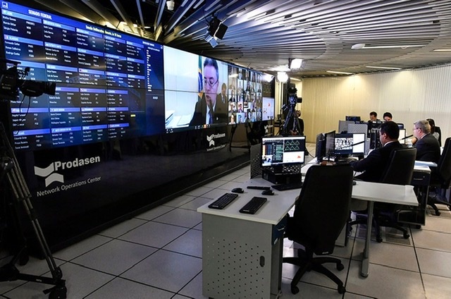 Senado aprova auxílio de R$ 600 para trabalhadores informais