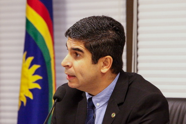 Lessa emite nota sobre exoneração de Douglas Cintra da Sudene