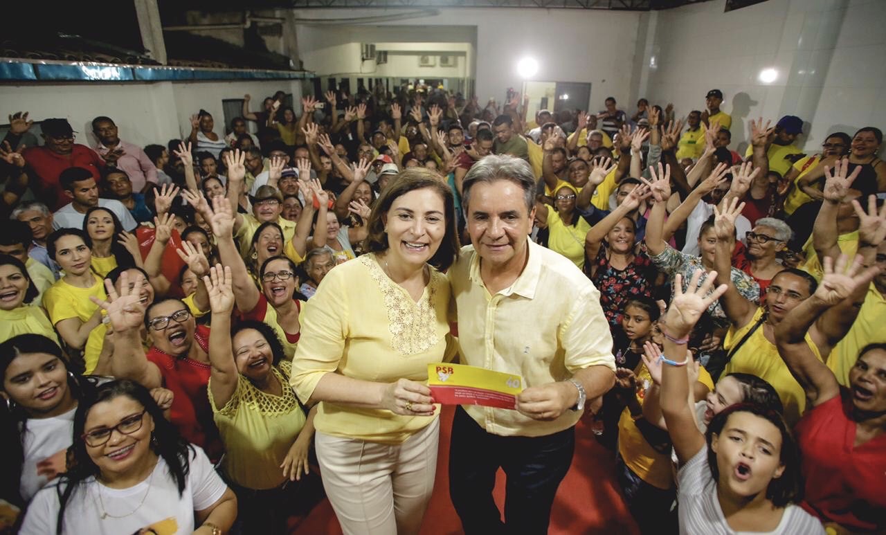 Ex-prefeito Carlos Santana se filia e reforça o PSB de Ipojuca