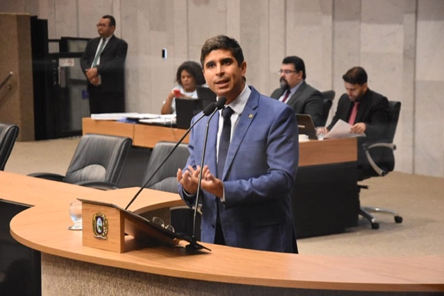 PEC voltada à população em situação de rua é aprovada na Alepe