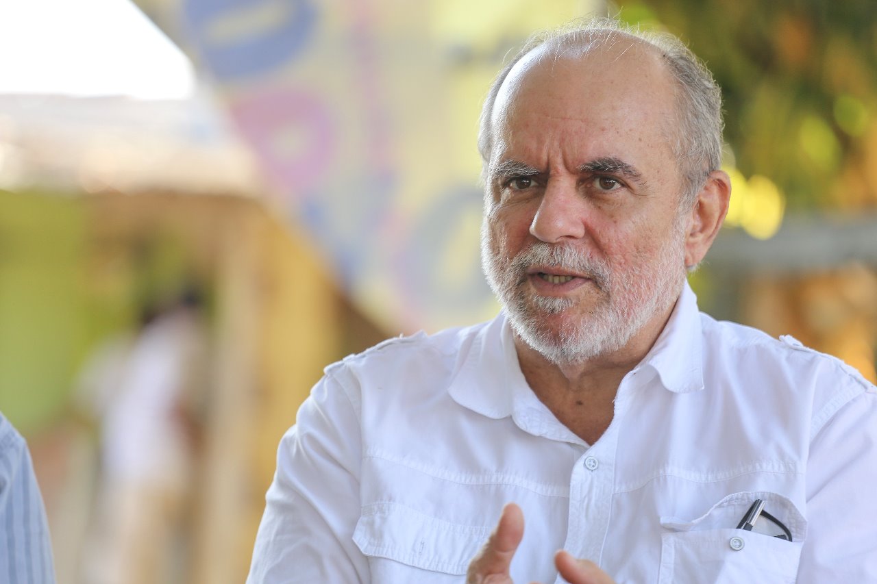 Waldemar Borges remaneja suas emendas para o HMV, em Caruaru