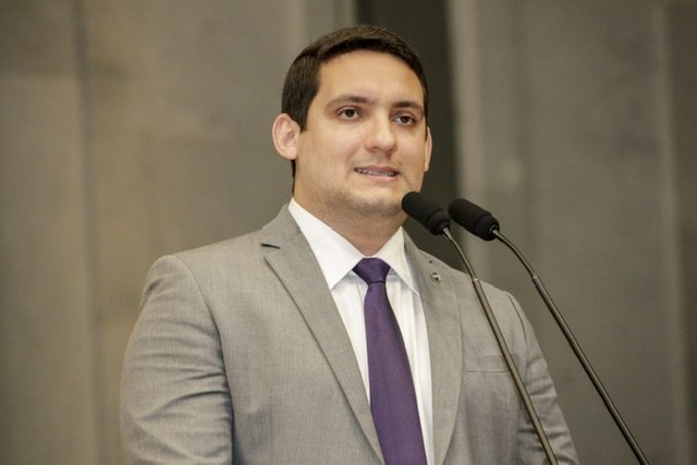 Deputado vai ao PROCON contra aumento abusivo do álcool em gel