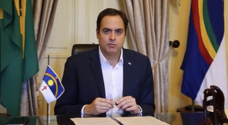 Paulo anuncia cartão alimentação para estudantes da rede estadual