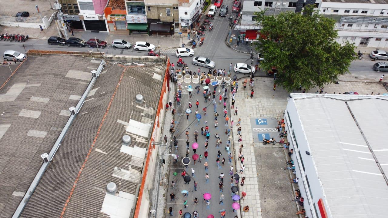 Prefeitura de Caruaru diz que responsabilidade de organização das filas é da Caixa