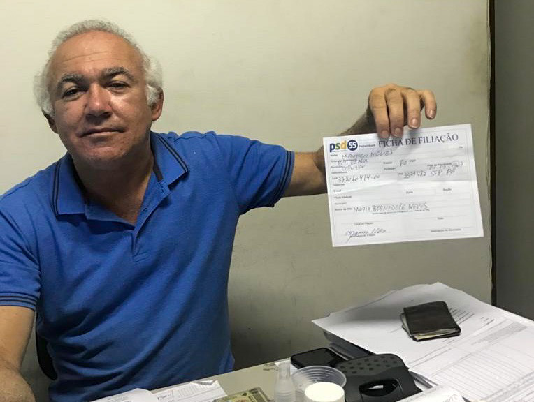 Maurício da Farmácia se filia ao PSD e declara apoio a de Raffiê Dellon