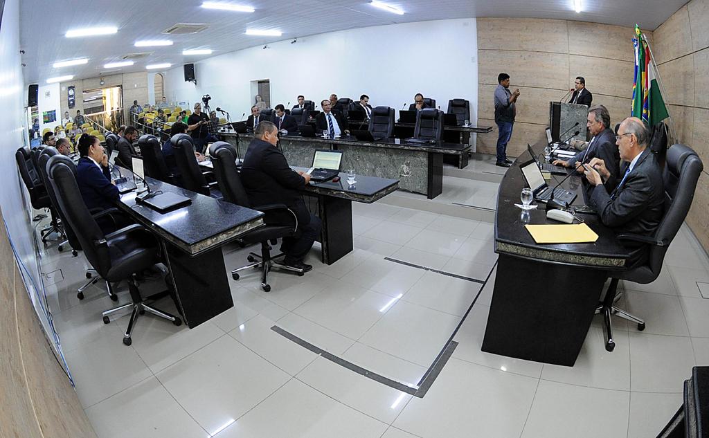 Cenário Político: O quebra-cabeça da Câmara de Caruaru