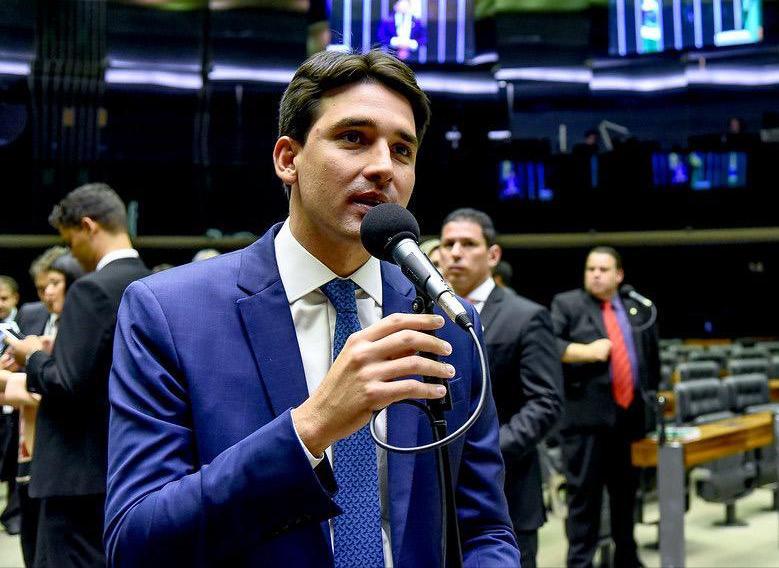 “Obrigar empresas emprestar dinheiro é confisco”, diz Silvio Costa Filho