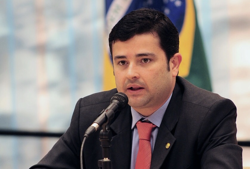 Deputado pede a suspensão de mensalidades em instituições de ensino durante pandemia