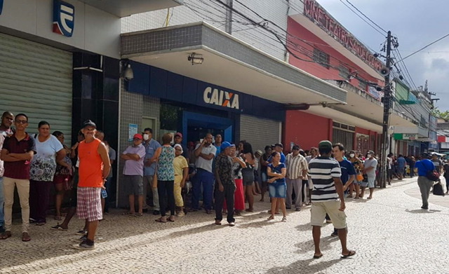 Sindicato solicita apoio da GM e da PM para organizar filas externas em bancos