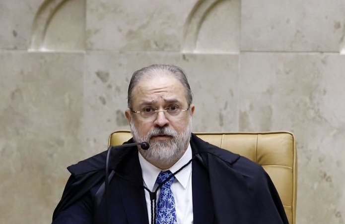 PGR pede investigação ao STF para apurar acusações contra Bolsonaro