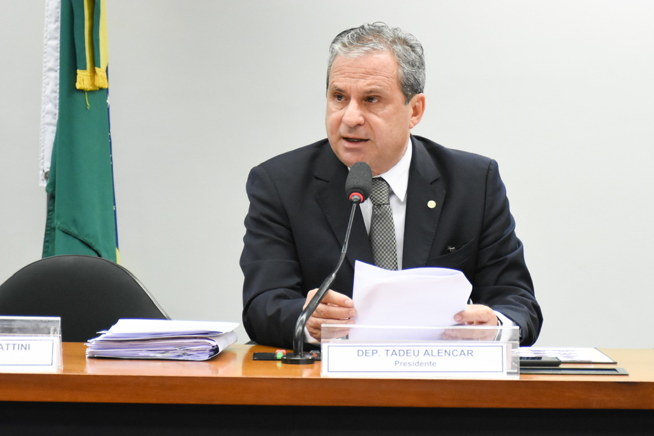 Tadeu anuncia R$ 10 mi em emendas para combate ao coronavírus