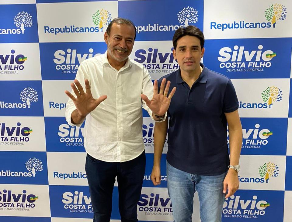 Prefeito de Barra de Guabiraba se filia ao Republicanos