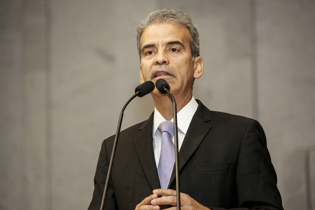 Feitosa pede cuidado com moradores de rua e suspensão de impostos e pedágio