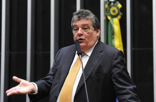 Silvio Costa volta a cobrar ações de combate ao coronavírus em Jaboatão