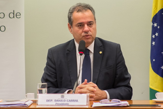 Danilo Cabral quer cancelamento do recesso parlamentar de julho