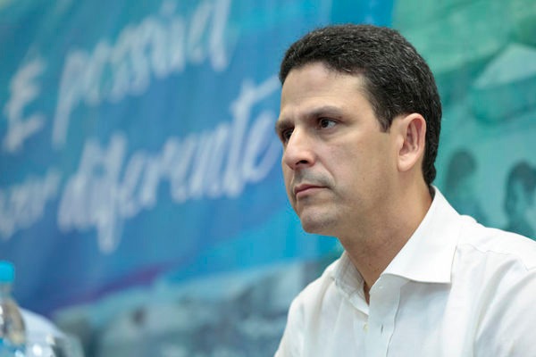 Bruno Araújo diz que governo não tem planos para combater a pandemia