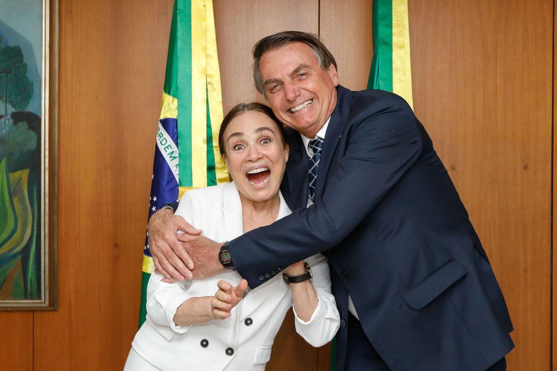 Regina Duarte deixa Secretaria de Cultura do governo Bolsonaro