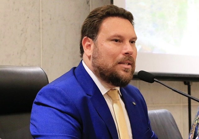 Wanderson critica ações de Paulo e Geraldo no combate ao coronavírus