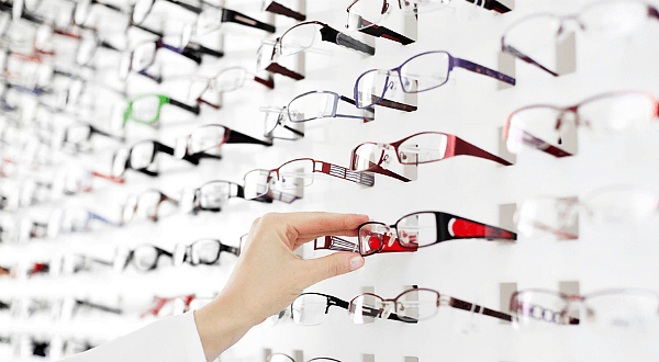 Sindloja pede à justiça inclusão de óticas em serviços essenciais