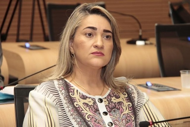 Vereadora cobra que os ônibus circulem com metade da capacidade no Recife