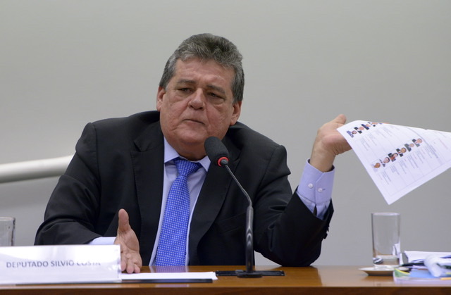 Silvio critica Anderson e diz que oposição estará no segundo turno