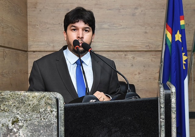 Fagner pede a suspensão da cobrança do IPTU por 120 dias