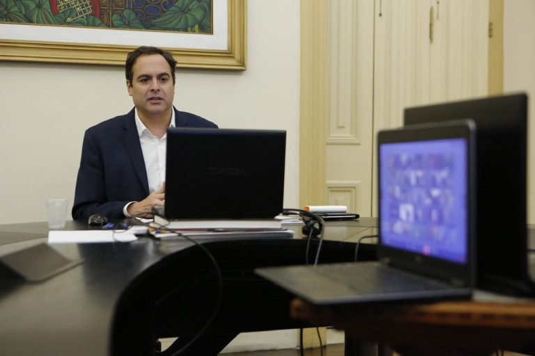 Paulo Câmara espera sanção rápida do socorro aos estados e municípios