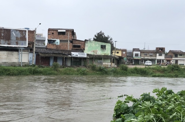 Defesa Civil pede que moradores de áreas ribeirinhas fiquem em alerta