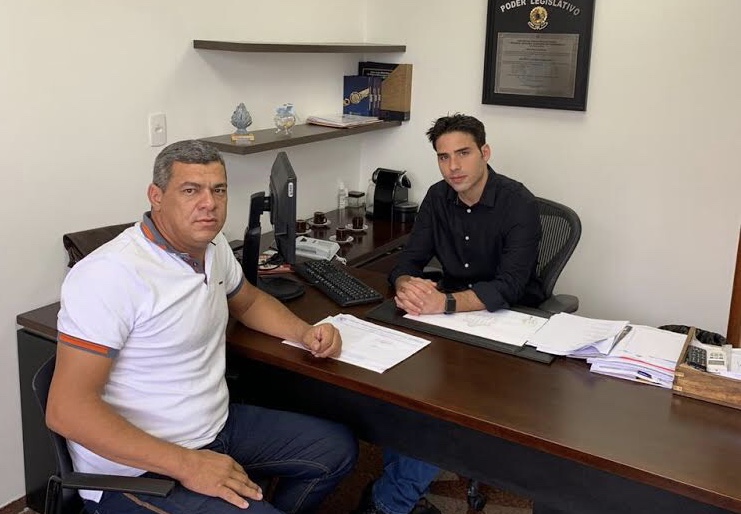 João Paulo Costa viabiliza recursos para poços artesianos em Tacaratu