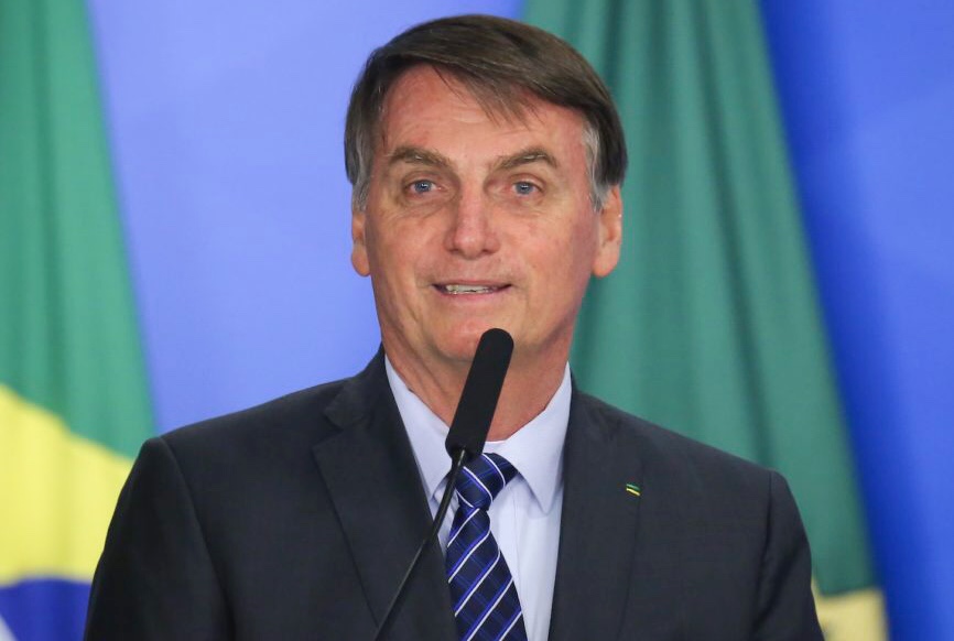 Bolsonaro sanciona lei que permite doação de refeições não vendidas