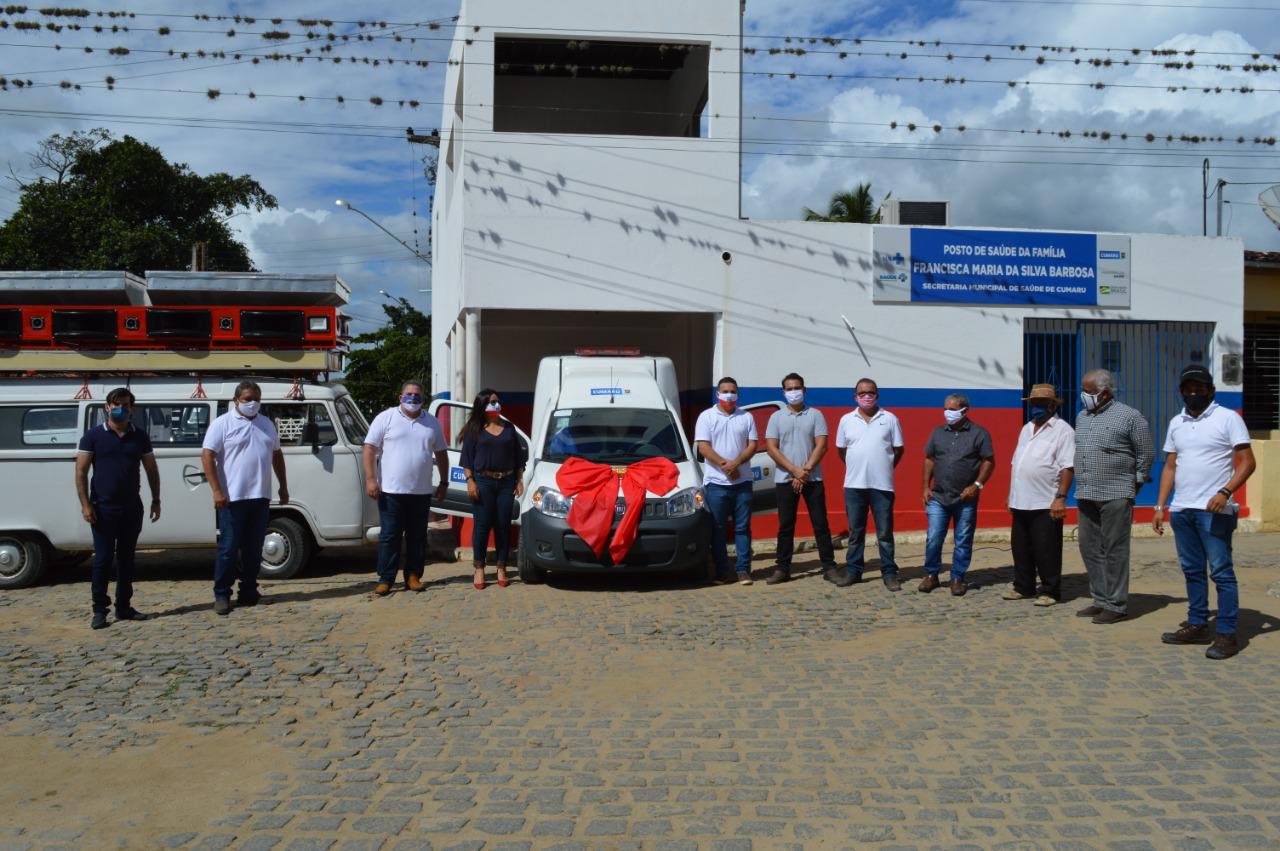 Prefeita de Cumaru reforça posto de saúde com nova ambulância